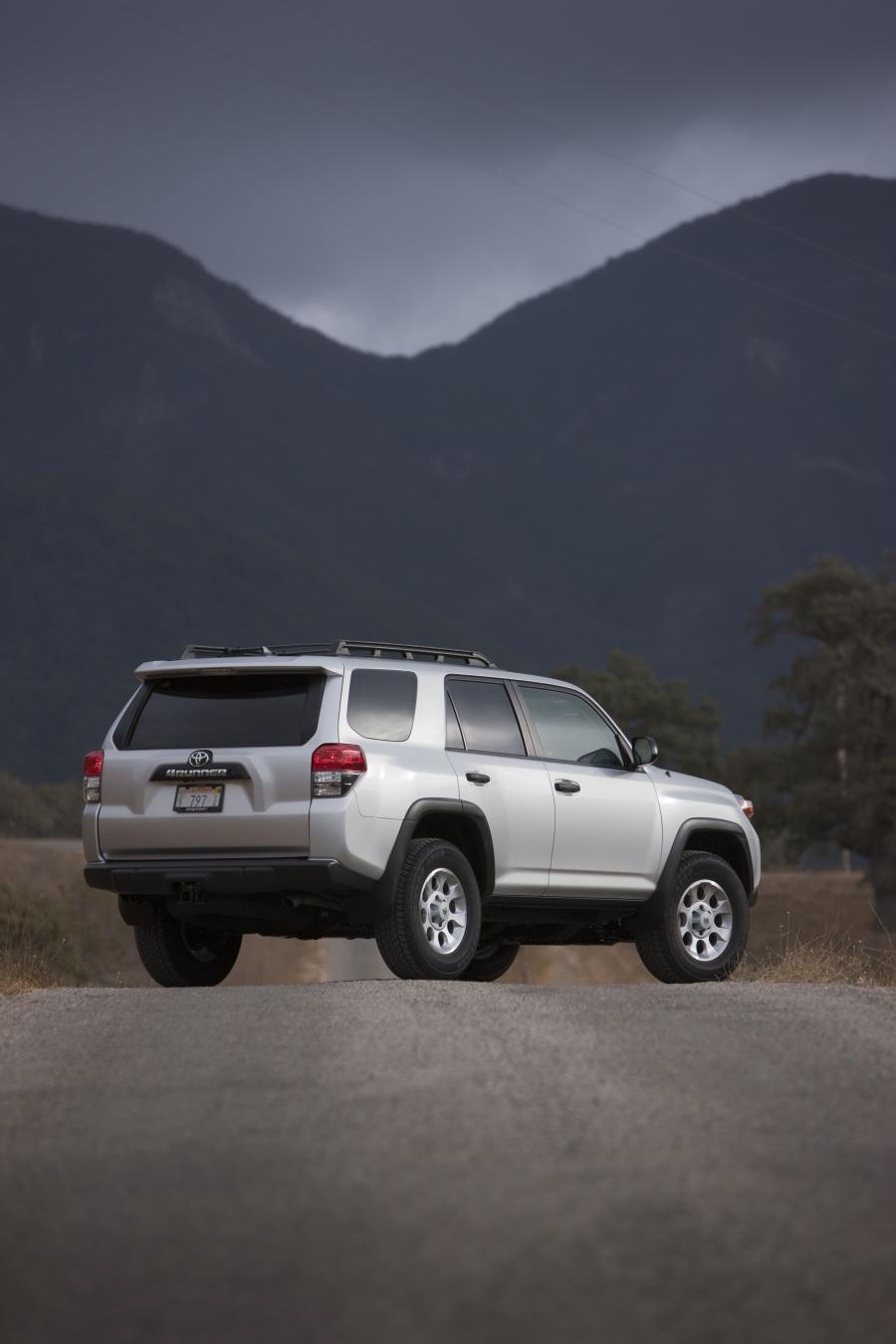  Toyota 4Runner Trail 2010 года  (фото 61 из 66)